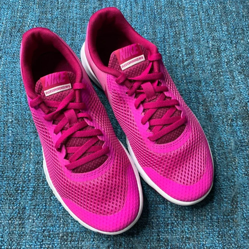 Nike Flex Experience RN 5 Pink Lace Up Sneakers Running Shoes Youth Size 5Y